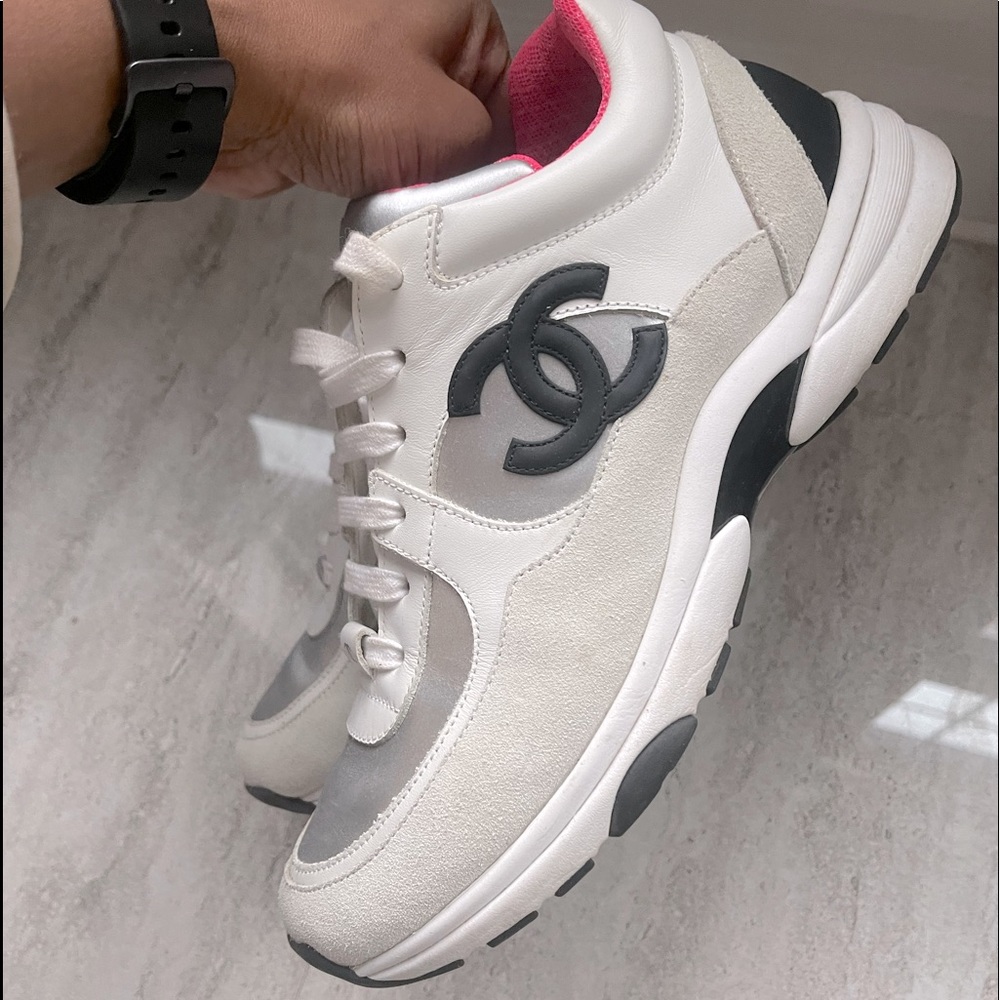 Chanel sport runner